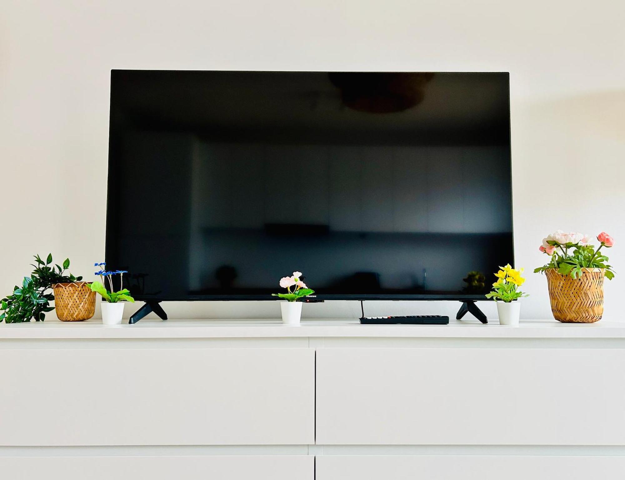 Modern Apartment With Balcony & Free Parking - Nearby Metro Wien Eksteriør bilde