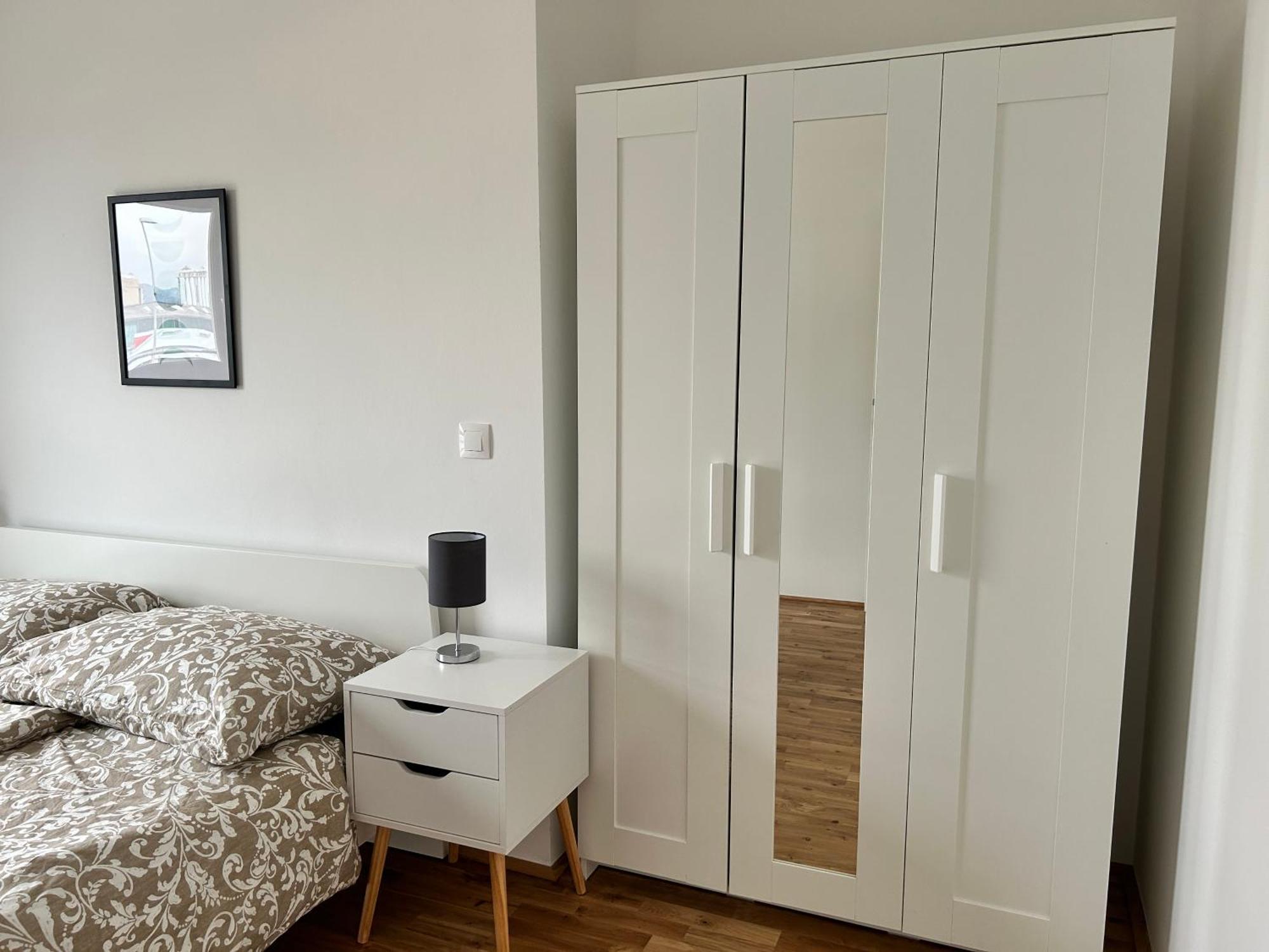 Modern Apartment With Balcony & Free Parking - Nearby Metro Wien Eksteriør bilde